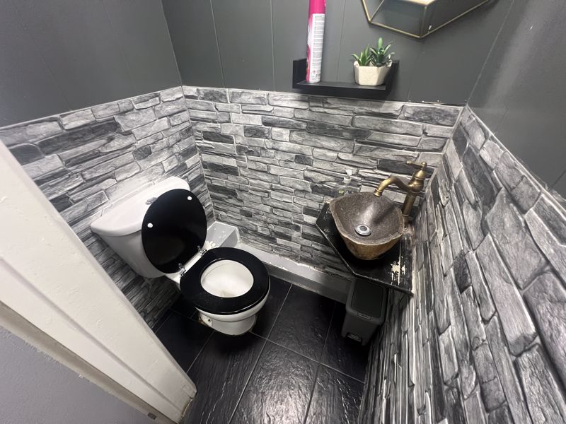 Photo 6- click for photo gallery